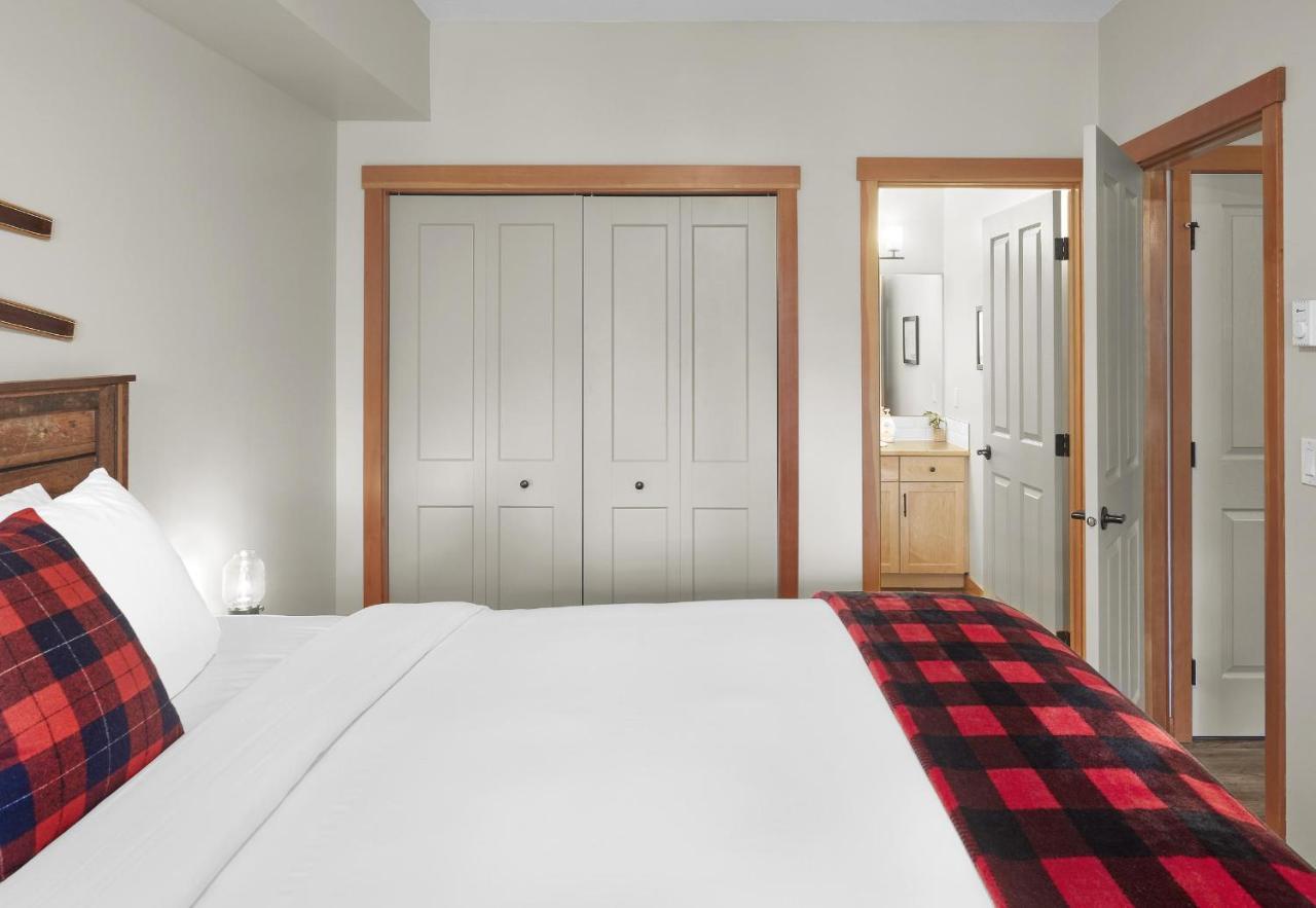 Newly Renovated Grizzly Lodge, Spacious 3Br 2Ba With Open Pool, Hot Tub Canmore Exterior foto